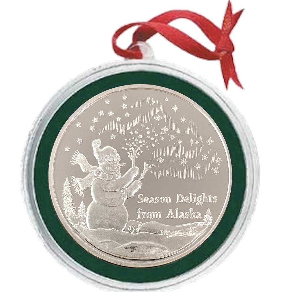 "Season Delights" Christmas Medallion - Image 4