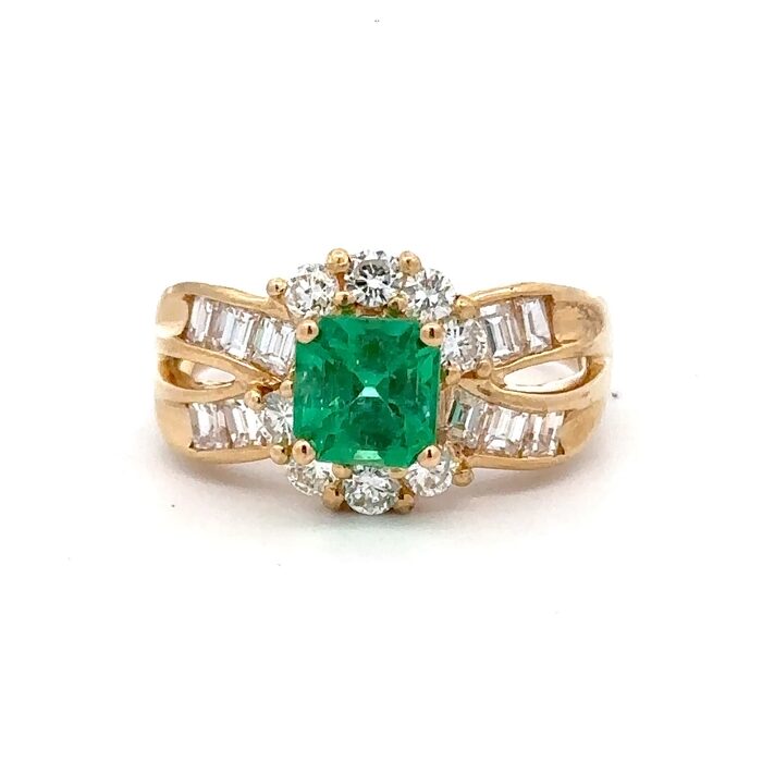 Estate Lady's Emerald & Diamond Ring 076492