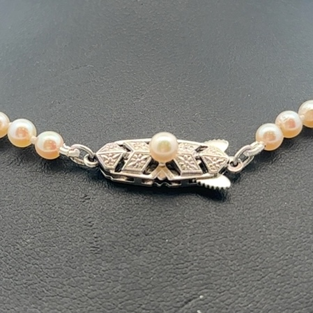 19" Strand Of Graduating Mikimoto Pearls 078282 - Image 2