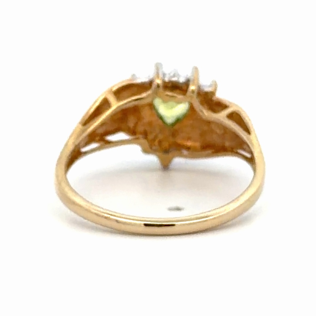 Lady's Heart Peridot Estate Ring 090655 - Image 3