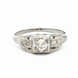 Lady's Vintage Diamond Estate Ring 077220