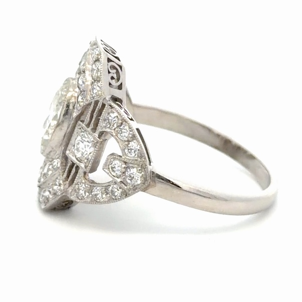 Platinum & Diamond Ladies Estate Ring 077311 - Image 2
