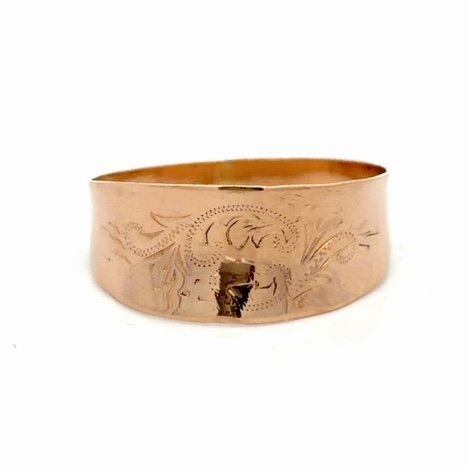 18K Hand Engraved Ladies Estate Ring 078402